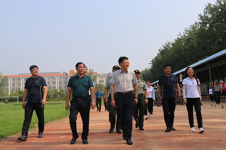 圖1：領(lǐng)導(dǎo)視察慰問.JPG