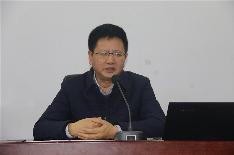鄭州中學(xué)校長(zhǎng)高正起講話.JPG