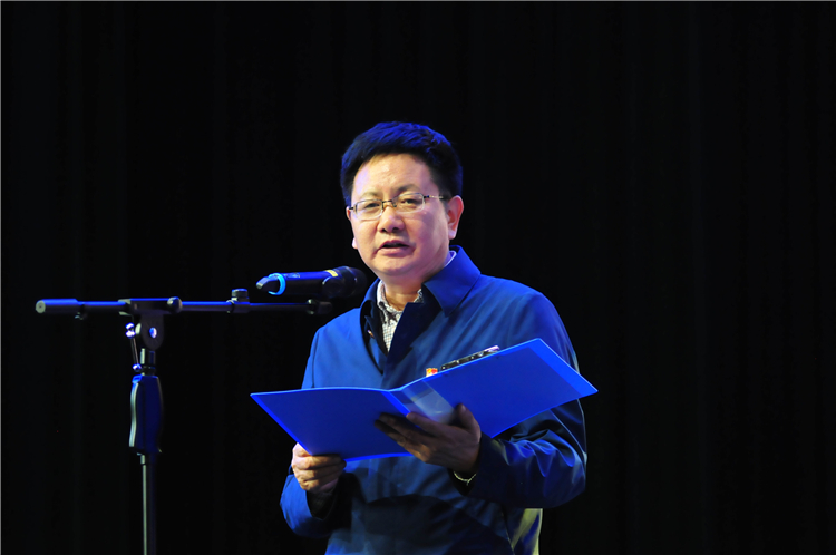 鄭州中學(xué)校黨委書(shū)記高正起致辭.jpg
