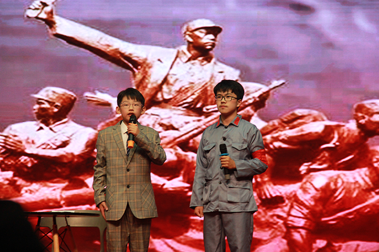 圖5：七年級3班、4班、5班舞臺劇《黃河魂》.jpg
