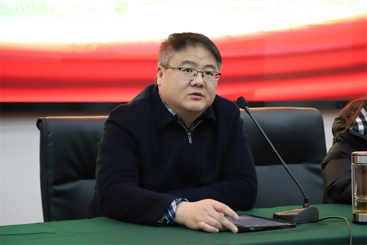 圖片三 黨委委員、副校長田玉寶部署國際部工作.JPG