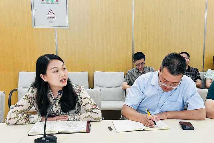 圖片四 黨委委員、副校長(zhǎng)王靜講話.jpg