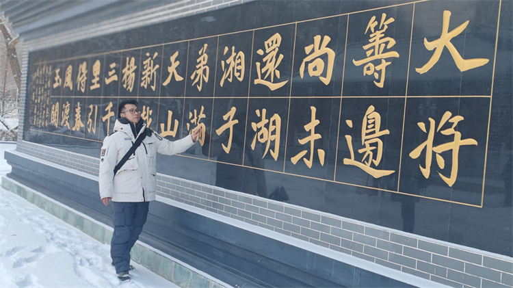 圖片：初中部八年級物理組教師孫志富.jpg