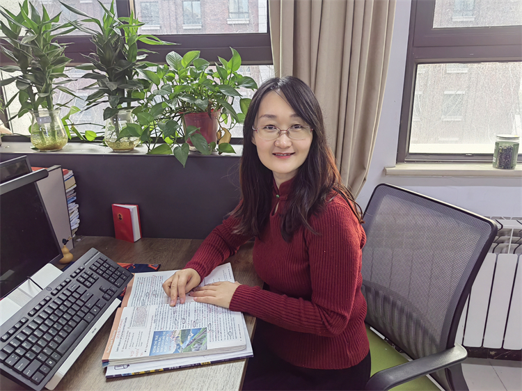 圖片：高中部高二年級英語組教師董曉娜.jpg
