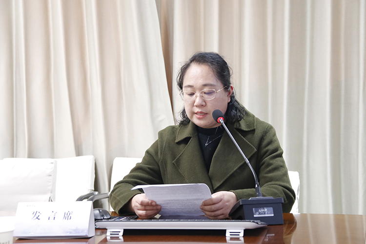 圖片3：鄭州中學八一校區(qū)教學副校長高佳營匯報.JPG